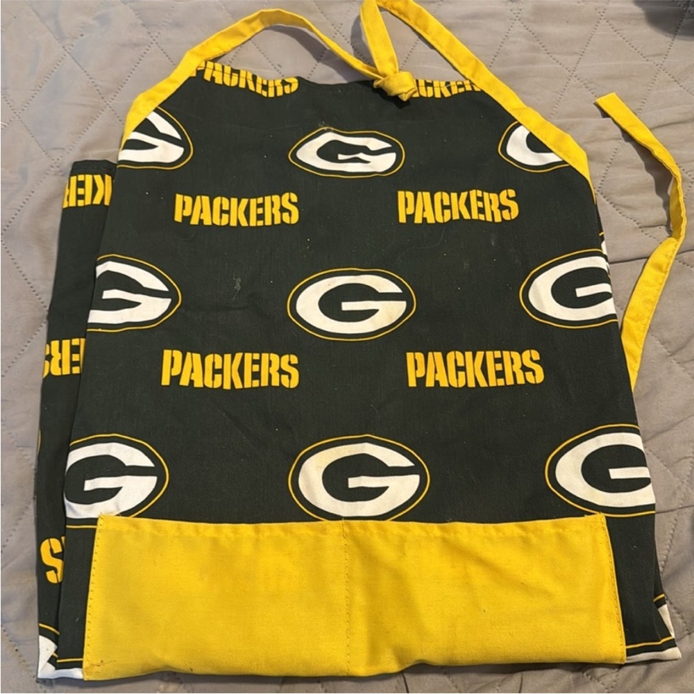NFL Green and Yellow Packers Apron